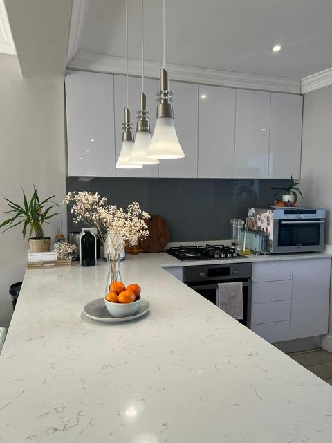 To Let 2 Bedroom Property for Rent in Kenilworth Upper Western Cape